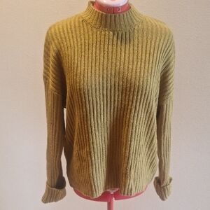 Olive Ribbed Mock Neck Women’s Sweater Size M